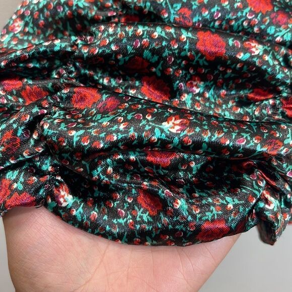 Urban Outfitters - Iris Satin Rushed Mini Dress 👗 Red Florals - Picture 4 of 6